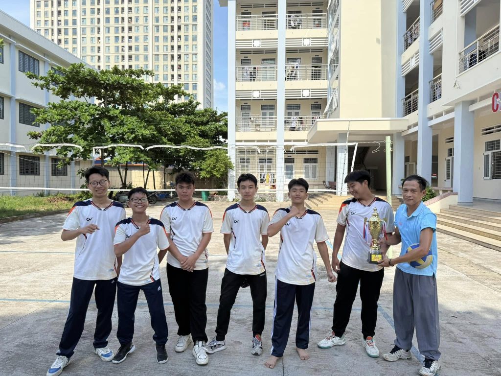 Tháng 9 chào đón sự trở lại của các lớp Bóng Chuyền